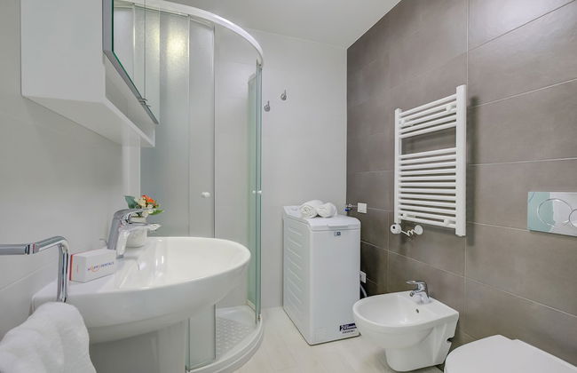 Adelasia 01 - Shared Pool and Parking - Foto 9