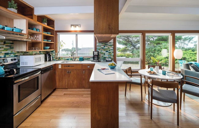 Modern Love by Avantstay Serene Home in Arch Cape w/ Large Yard in Great Location - Photo 13