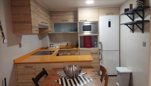 Duplex con encanto en casco viejo junto al puerto - Foto 3