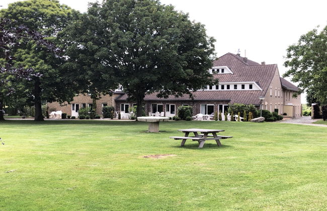 6 bedroom House in Gulpen with garden and terrace - Photo 4