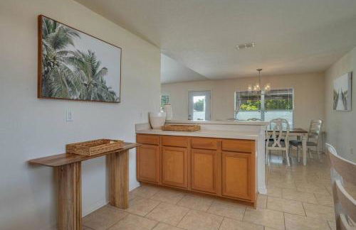 Fireside Hot Tub, King Bed Suite - Foto 7