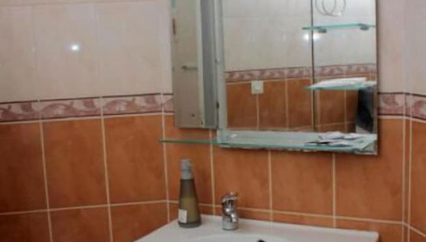 Manaona Guest House - Foto 4, Lavabo del cuarto de baño