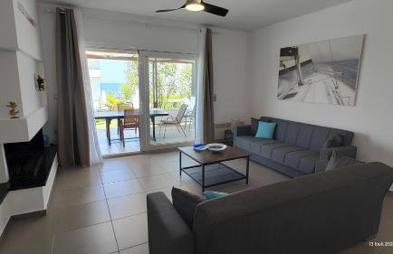 Seafront Villa Christina - Photo 1