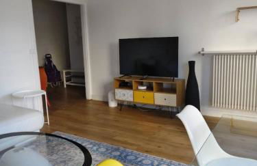 7 min walk to metro la défense, 2BDs parking - Foto 13