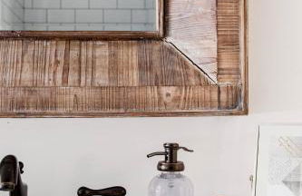 Go Skiing or Hiking from an Enchanting, Light-Filled Home - Foto 14