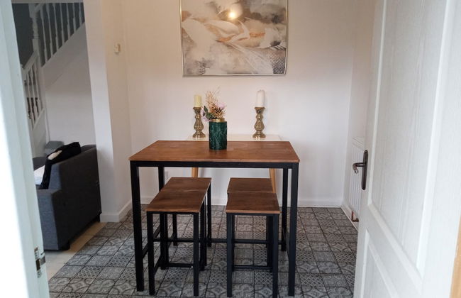 2 Bed House - Sleeps 4 - Pets - Garden - Parking - Foto 8