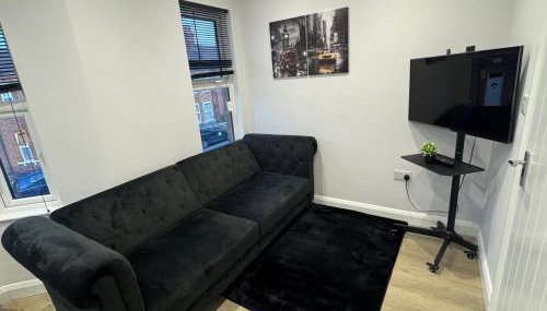 2 Bedroom Home with Free Parking & Fast Wi-Fi - Foto 3