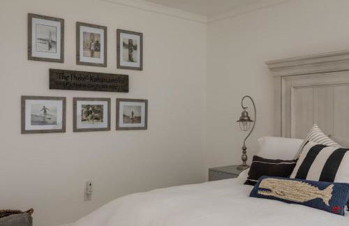 Surfs Up - retreat at the beach with heated pool - Foto 21