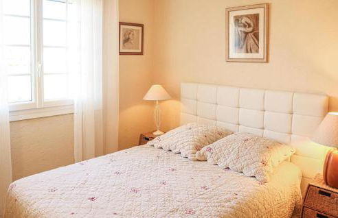 3 Bedroom Beautiful Home In Espeluche - Foto 20