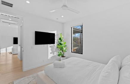 New 6 BR, 4.5B, Pool, Hot Tub, Cold Plunges, Outdoor Sauna, Bar, 9 TVs - Foto 48