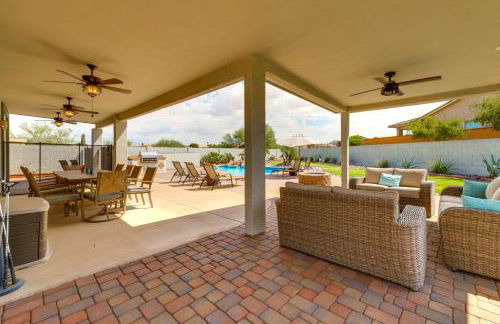 Putting Green, Pool Table! West Valley Family Home - Foto 27