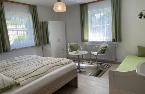 Haus Beate, FeWo im Bienenparadies - Foto 15