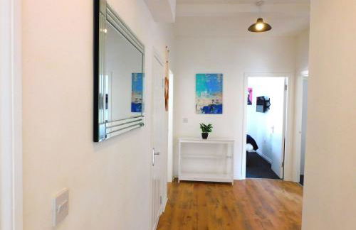 No 9 - Modern 3 Bedroom Apartment in Lanark Town Centre - Foto 6