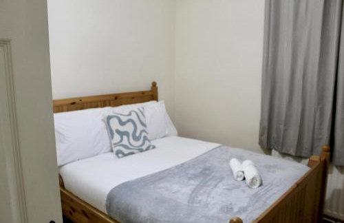 4 bedroom home with games room - sleeps 8 Perfect for families, groups and contractors - Foto 15