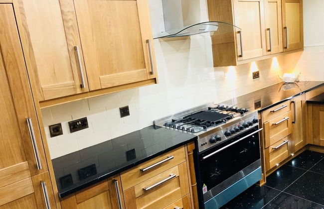 Beautiful 4-bed Villa in Glasgow - Foto 8