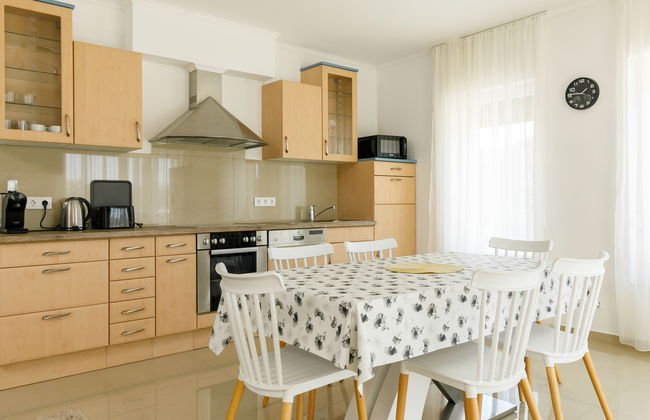 2 bedroom Apartment in Balatonszárszó with garden - Photo 15