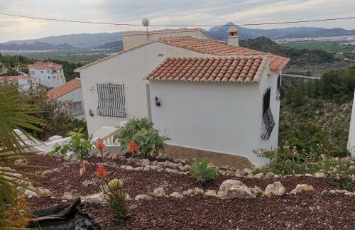 Self Contained hillside Villa with stunning vistas - Foto 7