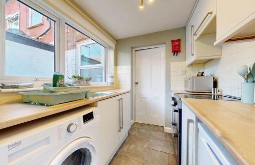 Cosy 3 bedroom home from home - Photo 16