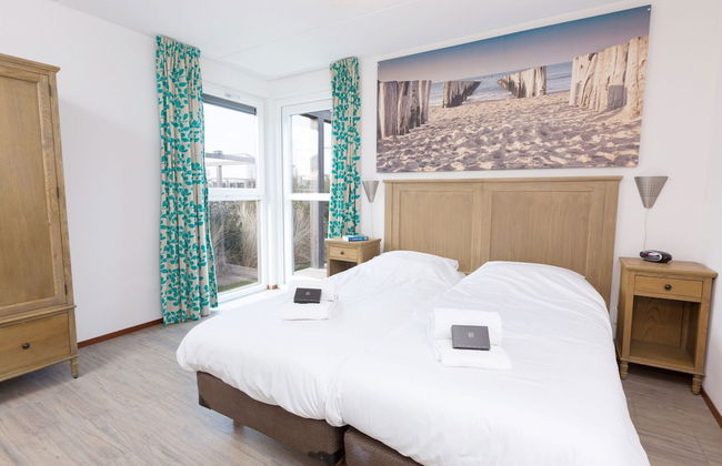 Detached Single Story Holiday Home Near the Sea - Photo 3