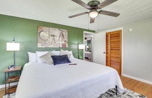 Fish, Hike and Golf Leisurely Navarre Home with Yard! - Foto 12