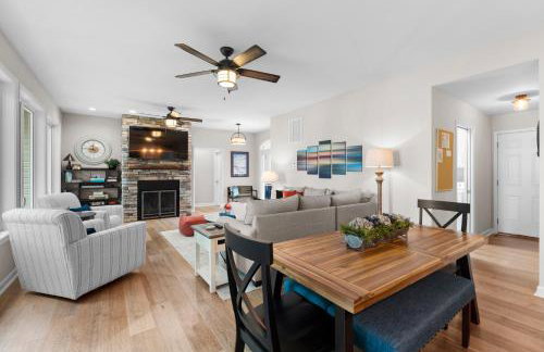 Sandy Beach, 2 King Suites, Game Rooms and Views! - Foto 49