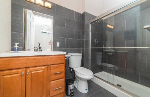 Unbeatable Location - Walkable Entertainment - Foto 12