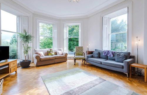 Modern 5BR Country Escape Hot Tub & Large Garden - Foto 18