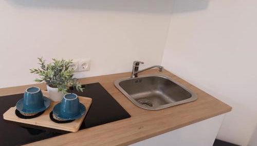 Cozy Apartment mit WIFI, Aufzug & Kostenlos Parken EL-Living - Foto 2