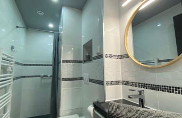 Les Chalets Bambi & Jacuzzi privatif - Foto 32