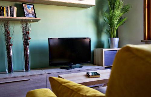 Casa Zoe Apartment Free parking,self check in & free wi fi - Photo 16