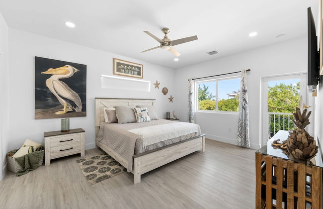 Blue Pearl New Waterfront Haven with Heated Pool ,70 Foot Dock, and More! - Foto 38