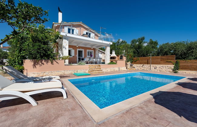Villa in Zakynthos With Private Pool & Views - Foto 1