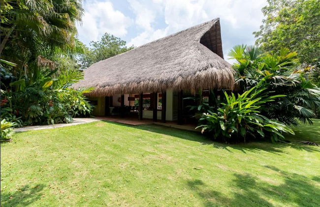 Atonishing 5BR Villa at Mesa de Yeguas - Photo 3