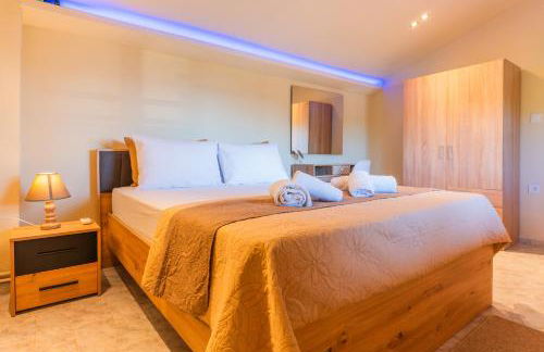 Papi's free parking Villa - Foto 1