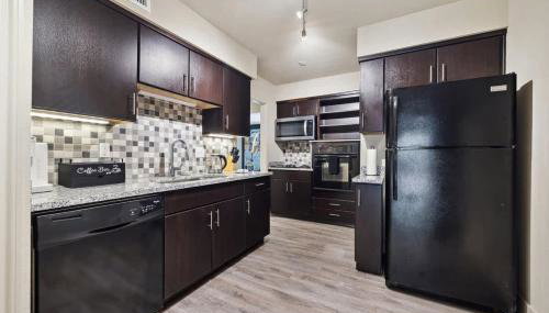 Spring Special Steps from Galleria & Shops Unit 123 - Foto 5