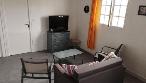 La maisonnette 2personnes le rdc à 1200m de la mer - Foto 3