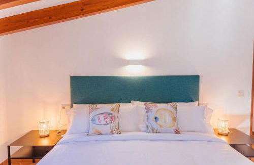 Villa renovada vista al mar y piscina climatizada - Foto 43