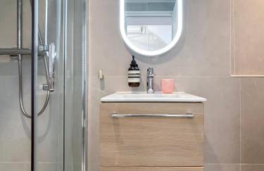 LV2 Au cœur de l'Avenue des Champs-Elysées Arc de Triomphe - Photo 15