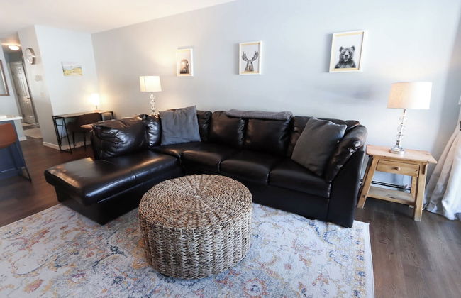 Sun Sung Cozy Condo A Stylish Escape for 4! - Photo 13