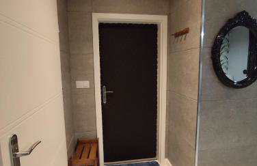 Somewhere Between Apartments - Foto 7