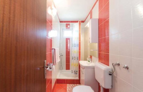 Cozy Apartment In Kustici With Wifi - Foto 17