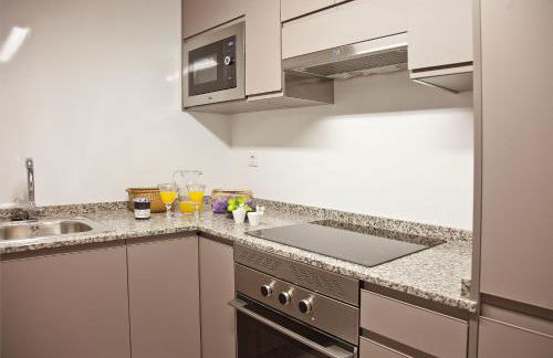 Feelathome Madrid Suites Apartments - Photo 44
