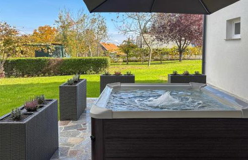 Stunning Home In Salopeki Modruski With Wifi - Photo 1
