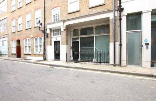 Designer Soho Loft - Photo 24
