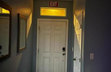 Family Friendly Contemporary House with Pool - Foto 10