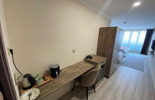 Rena Grand Residence & Suite - Photo 14