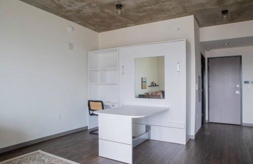 Luxury Studio Apt Near Brady St with Balcony and Lake View - Foto 11