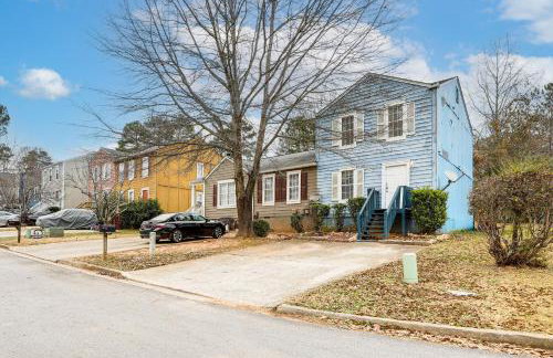 8 Mi to Stone Mountain: Quiet Getaway w/ Deck - Foto 22