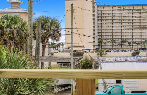 OceanView Oasis - Relax with Hot Tub, Breakfast, Fire Pit & Putting Green! - Foto 39