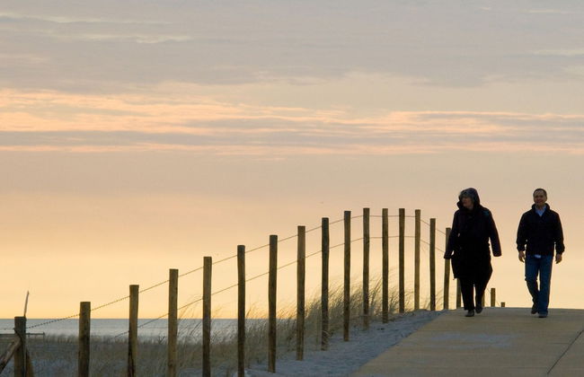 Living Van on the Beach With Sea Views - Photo 23